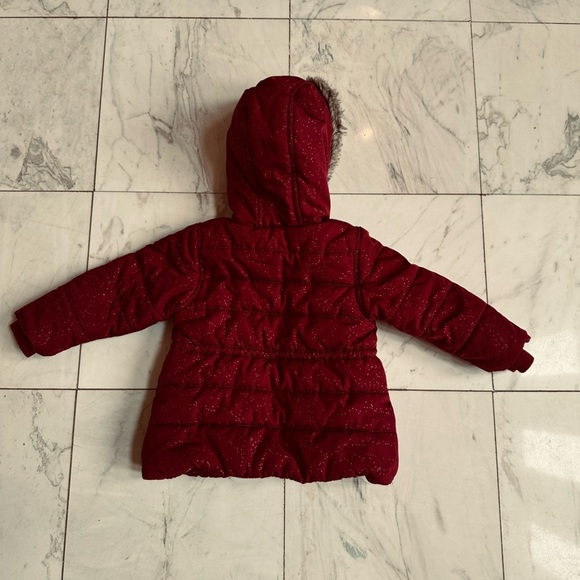 π3/$20π Carter's Red Puffer Jacket with Faux Fur Hood - Picture 10 of 10